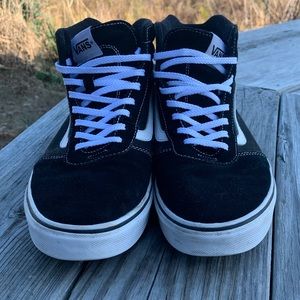 Vans Ward Hi Skate Shoes